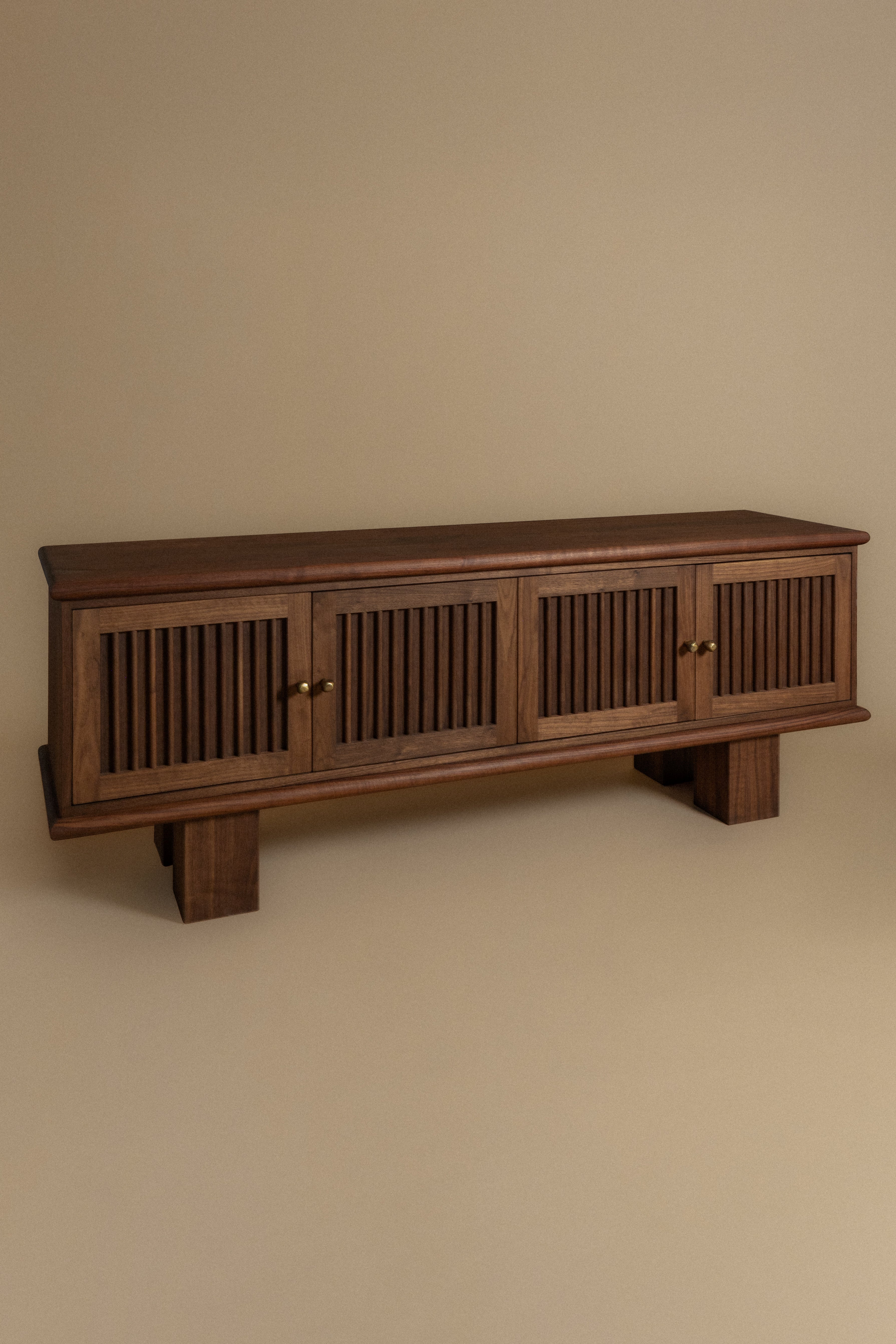Davos Credenza