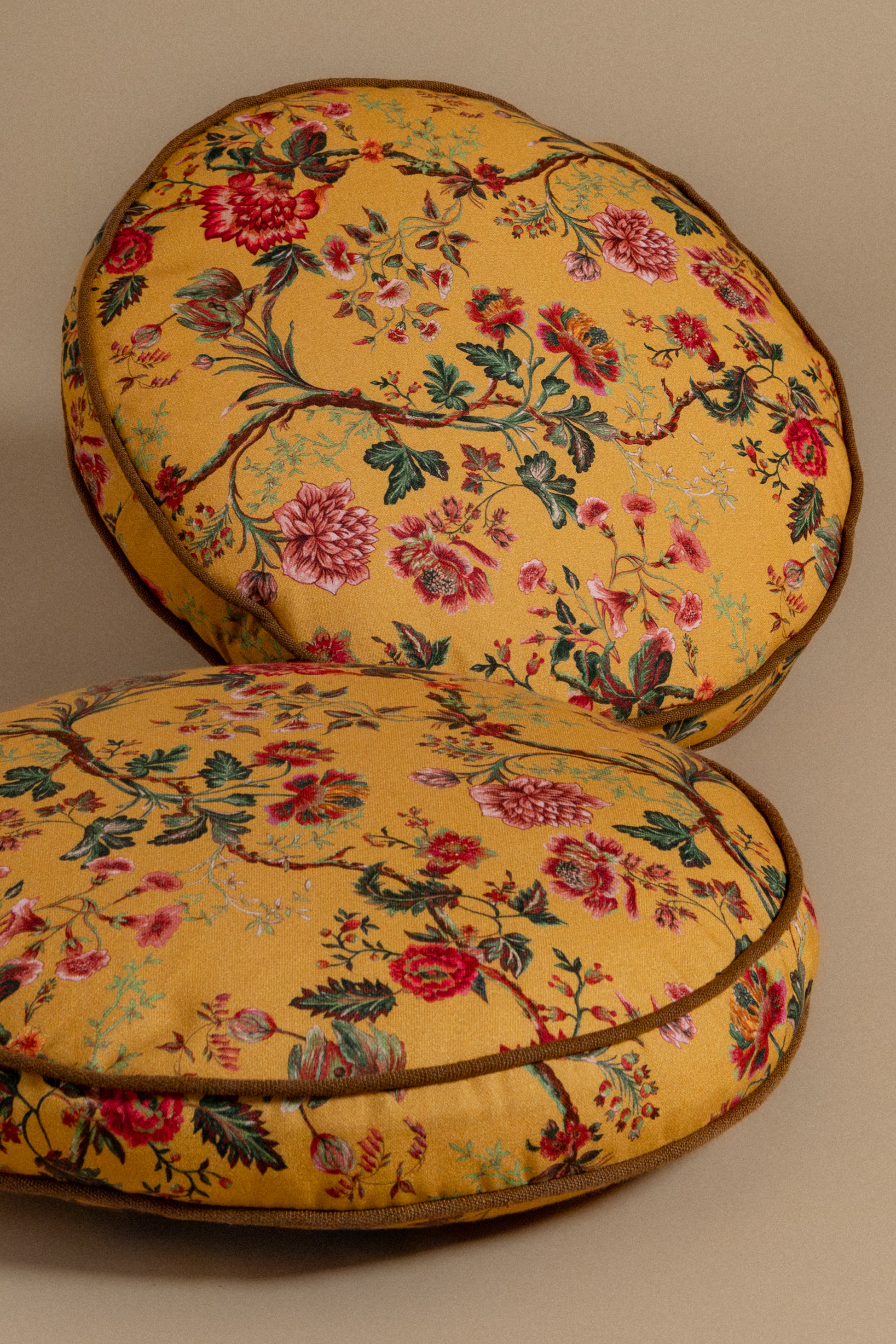 Monroe Round Pillow in Lemon Floral