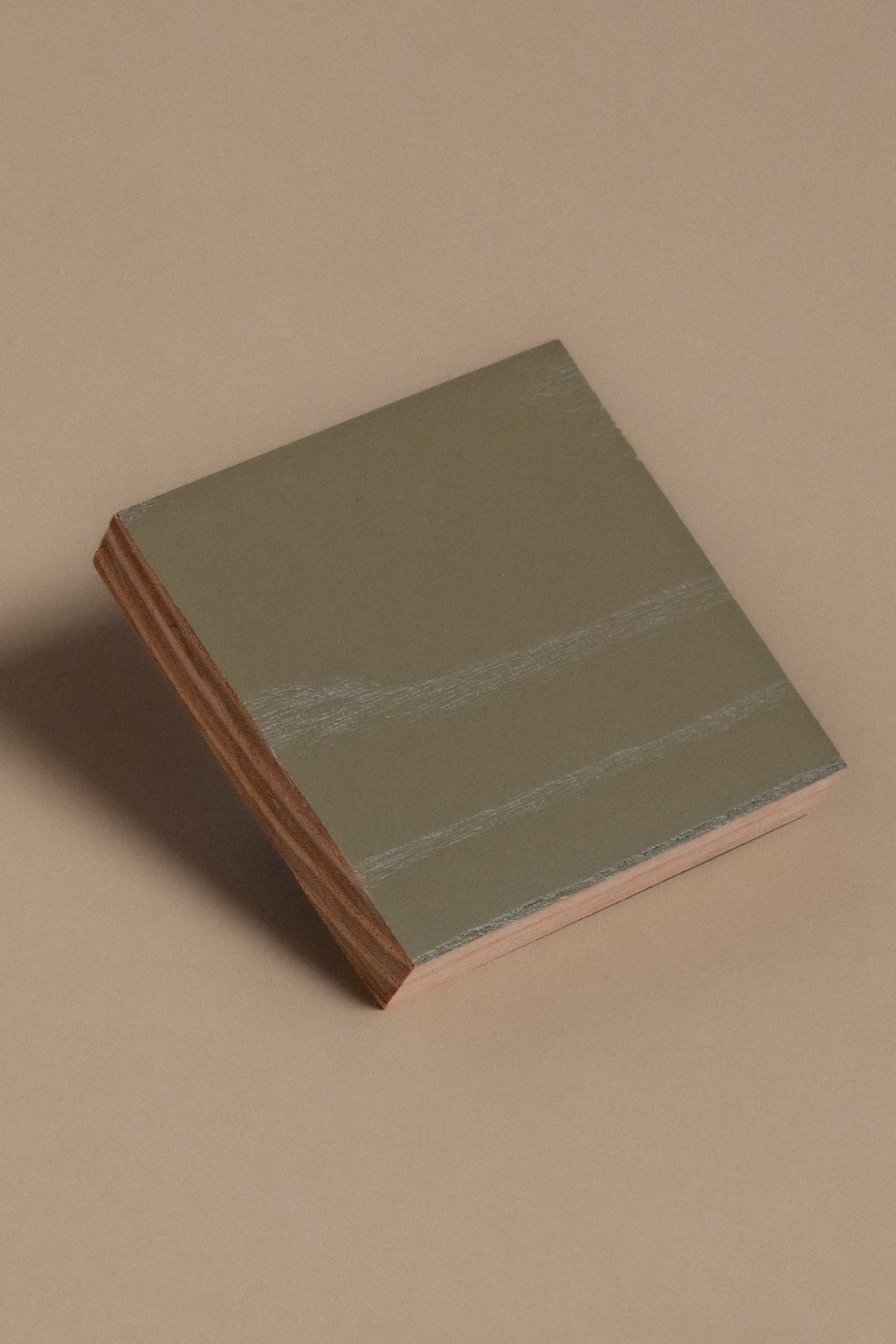 Verde Marron Pigmented Ash