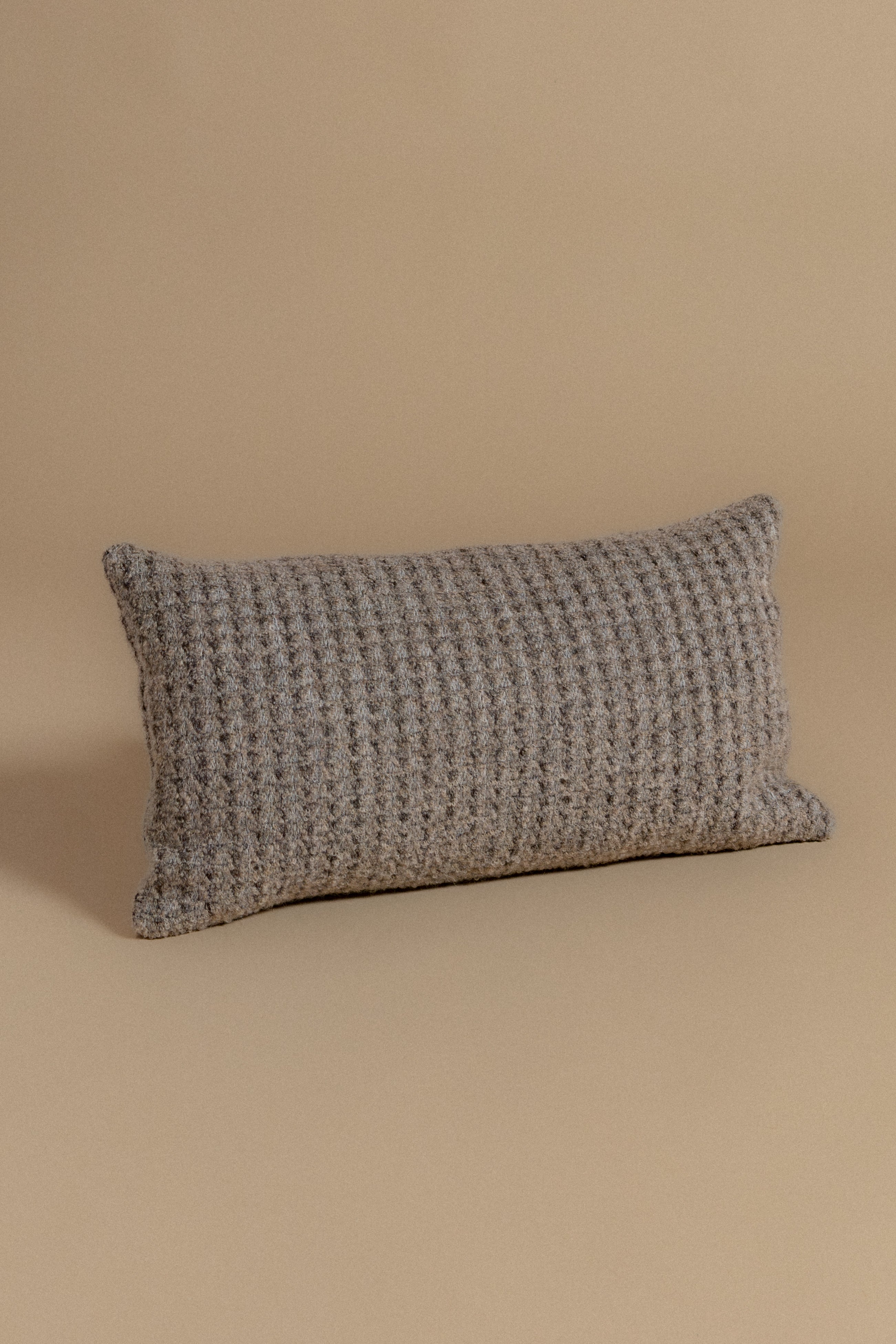 Tova Lumbar in Pebble Wool