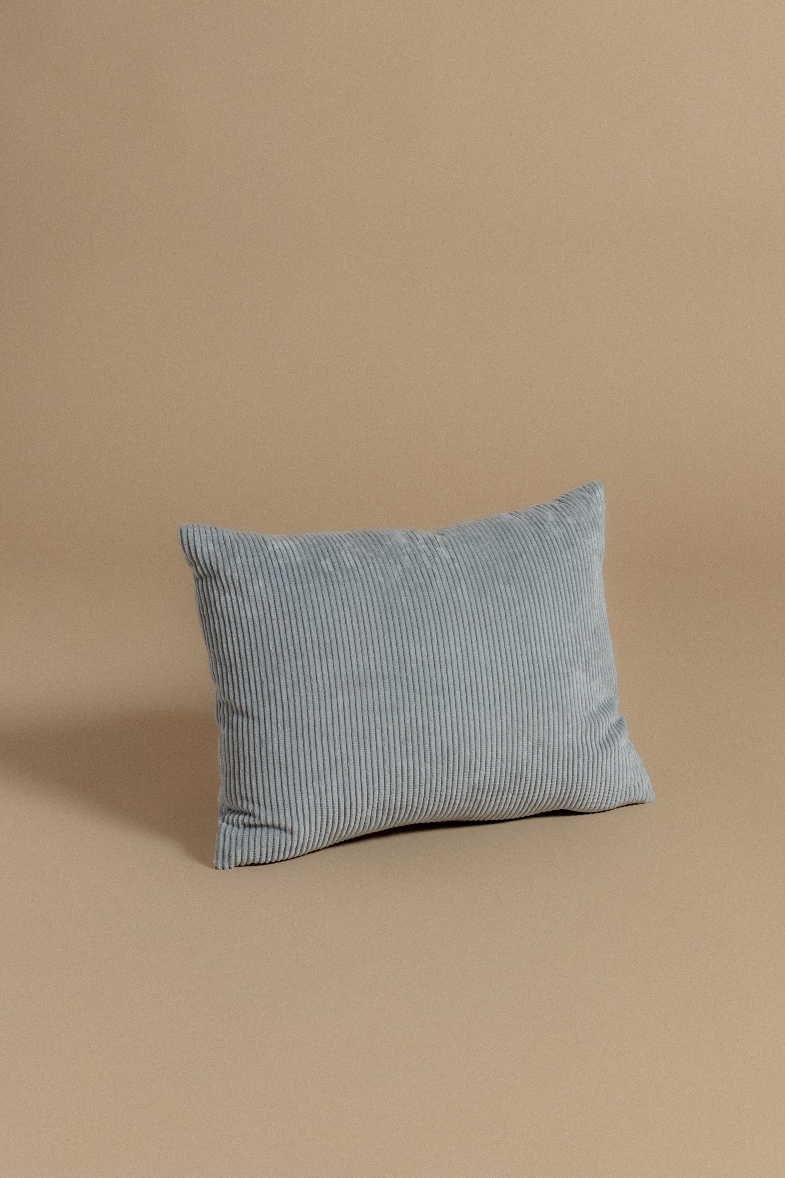 Hilde Lumbar in Sky Corduroy