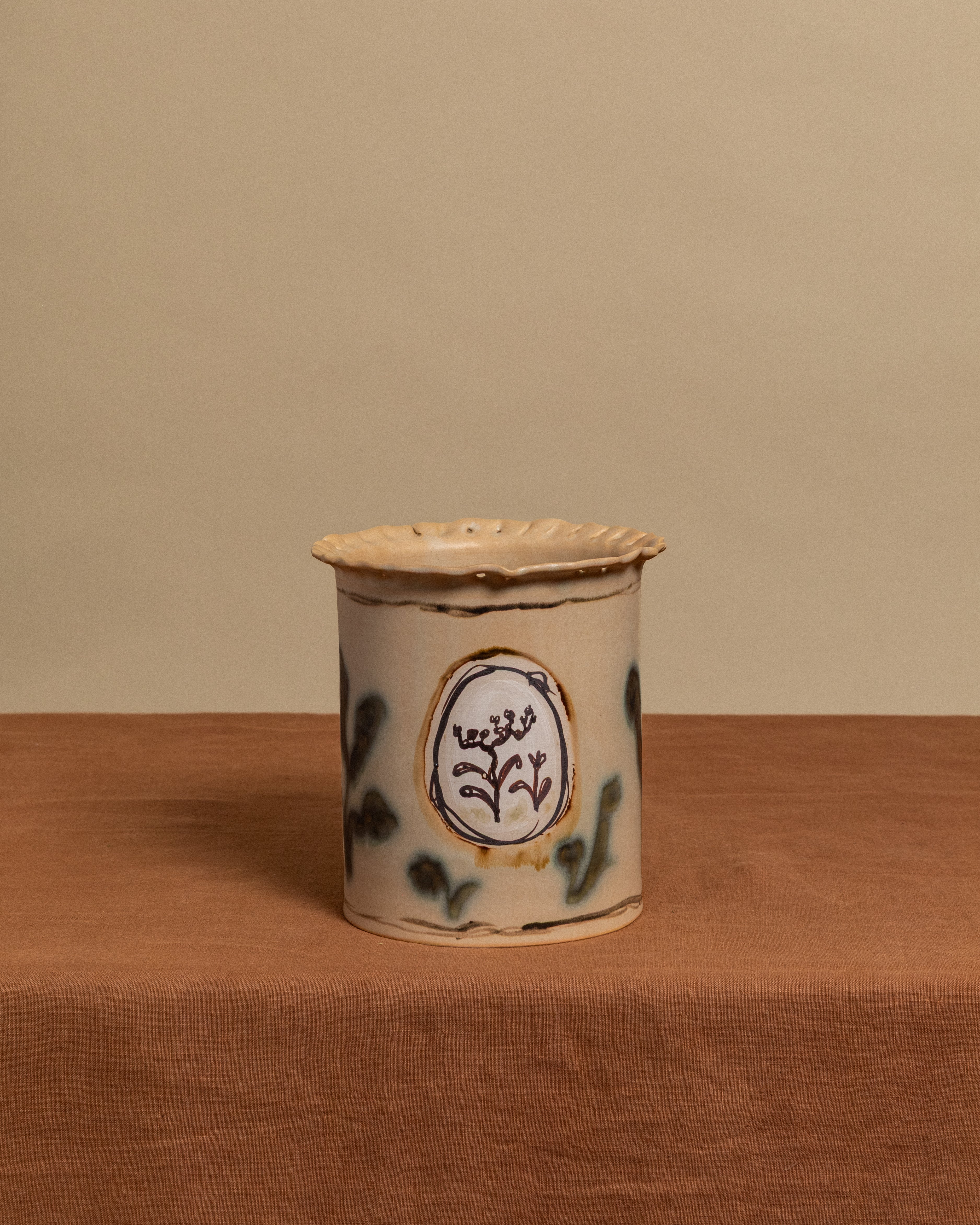 Alune Crock with Illustration, Tall